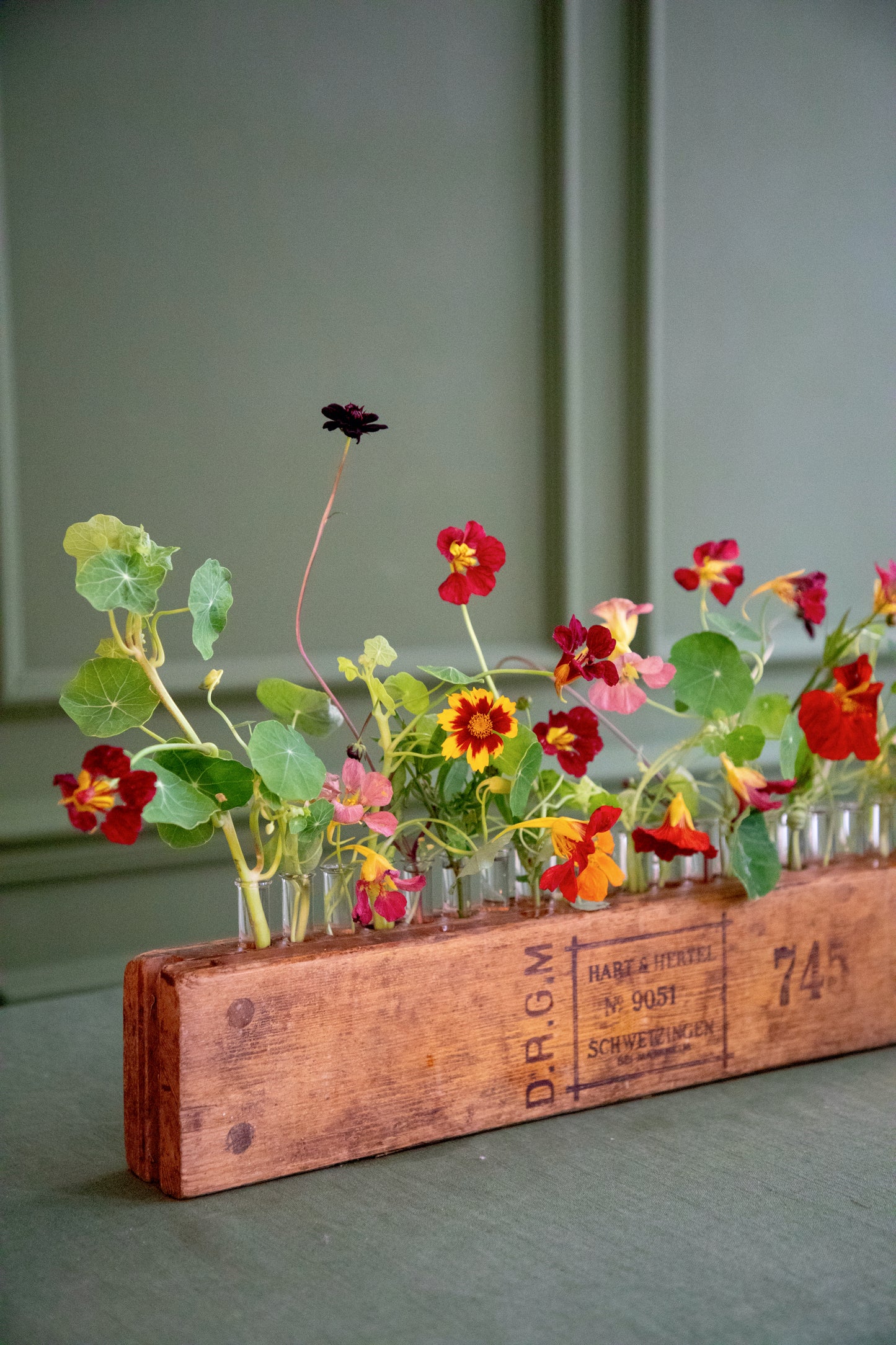Cigar Press Vase