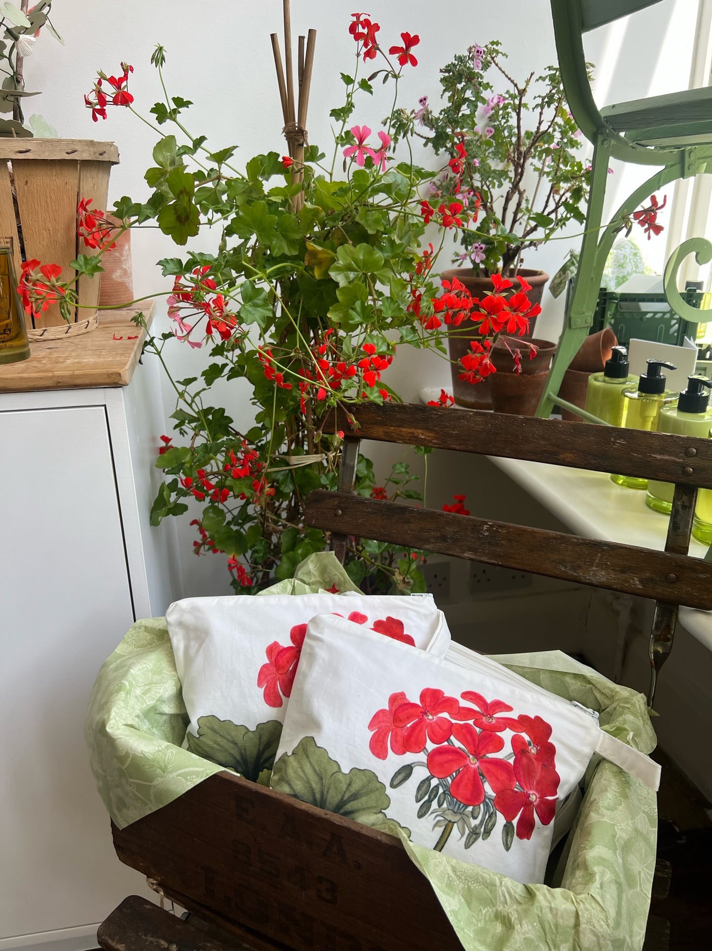 Flower Pressing at C.Atherley, 16th October